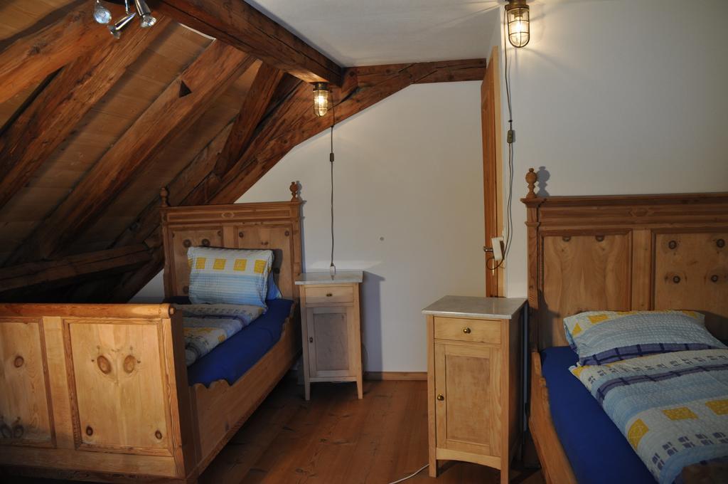 Attika Wohnung 7546 Ardez Δωμάτιο φωτογραφία
